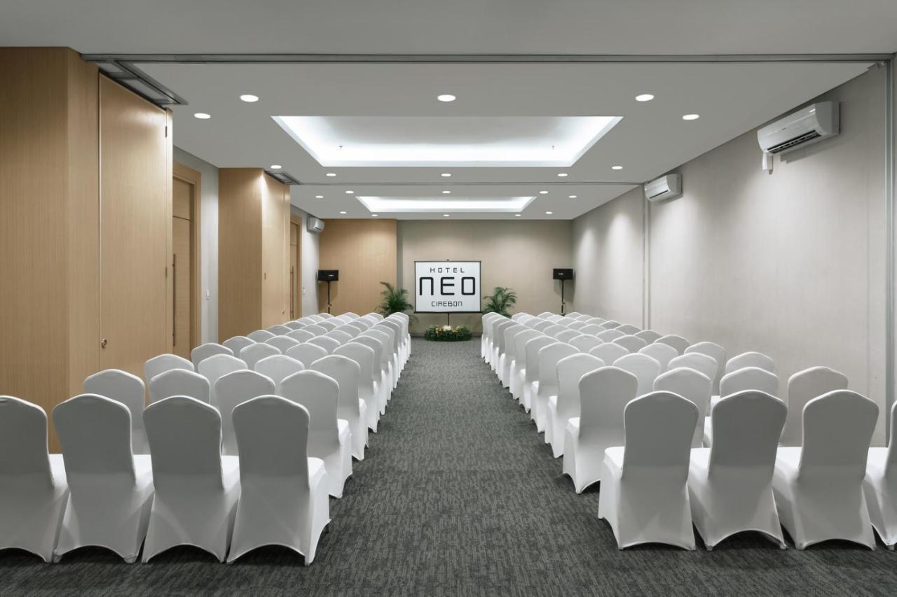 Hotel Neo Cirebon By Aston Exterior photo