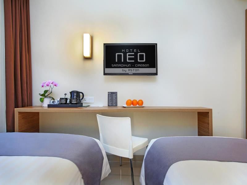 Hotel Neo Cirebon By Aston Exterior photo